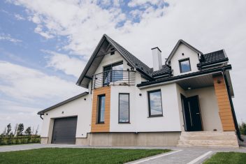 house isolated field scaled e1745589903459